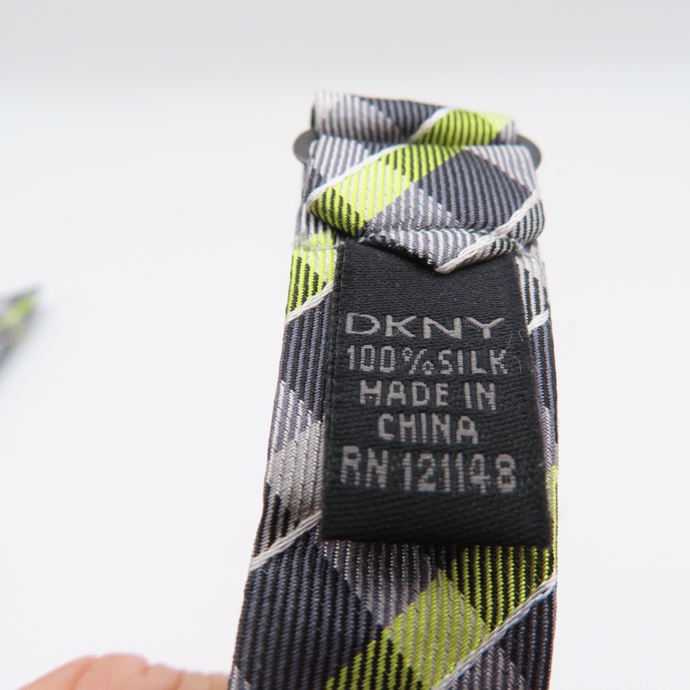 DKNY Bow Tie Silk Yellow gray Checked 2" Wide Self Tie - Picture 4 of 4